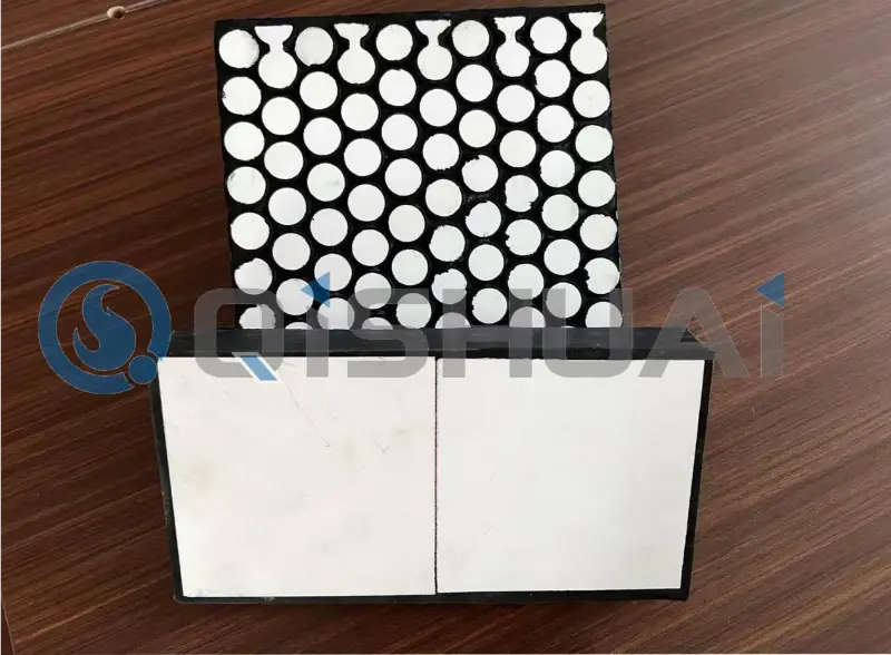 Revestimientos de acero con caucho cerámico integrado: solución premium resistente al desgaste para el transporte de materiales a granel